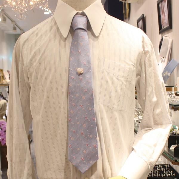 【富士桜工房】水色・桜吹雪・日本製シルクジャカードの和風ネクタイ