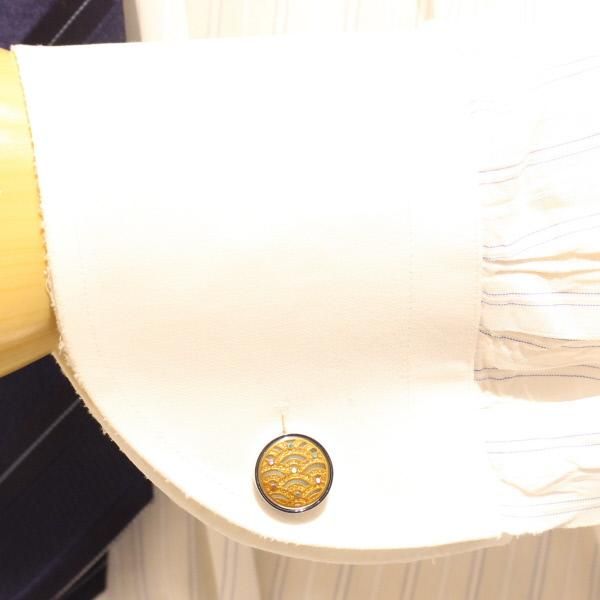金色に輝く青海波の蒔絵カフス(カフリンクス/カフスボタン)