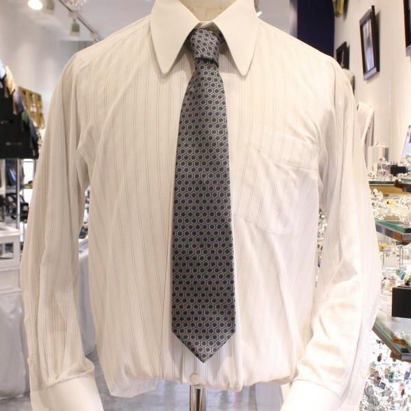 【富士桜工房】亀甲紋・伝統紋柄・日本製シルクジャカードの和風ネクタイ