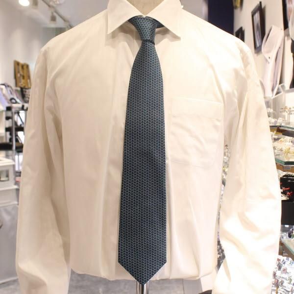 【富士桜工房】緑・毘沙門亀甲・日本製シルクジャカードの和風ネクタイ