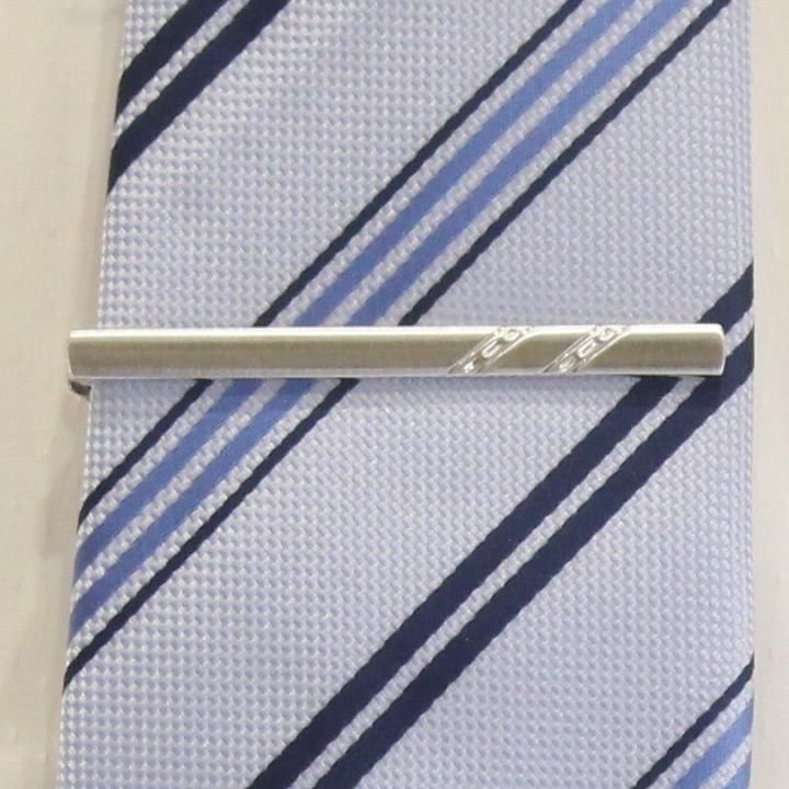 シルバー×2本ラインのシンプルなタイピン(ネクタイピン)