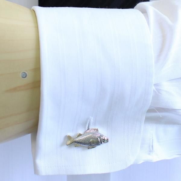 ぎょぎょっ?!活き活きお魚のカフス(カフリンクス/カフスボタン)