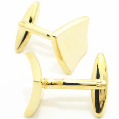 颯爽とした輝きゴールドカービングのカフス(カフリンクス/カフスボタン)