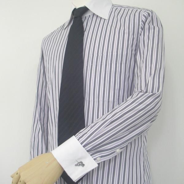 メタリックブラックな拳銃のカフス(カフスボタン/カフリンクス)