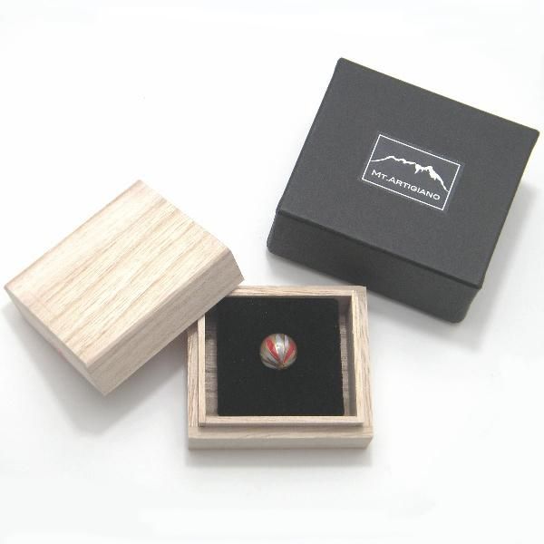 【受注生産品】牡丹・白蝶貝のタイタック(ピンブローチ)