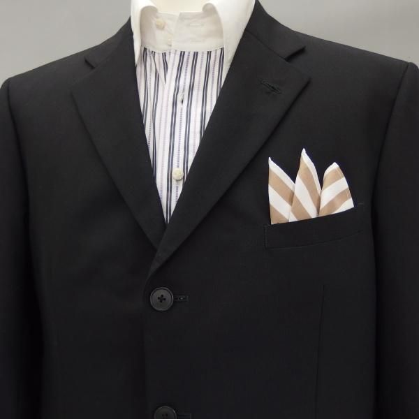 高級オーダーシャツ生地ポケットチーフ・ブラウン×ホワイトストライプのポケットスクウェア