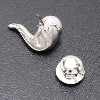 ラペルピン・パイプ・アコヤ真珠パール7.5mmブローチ(タイタック)