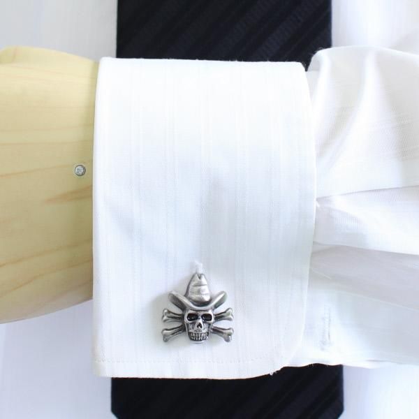 マットシルバー×スカル・ドクロ・海賊のカフス(カフリンクス/カフスボタン)