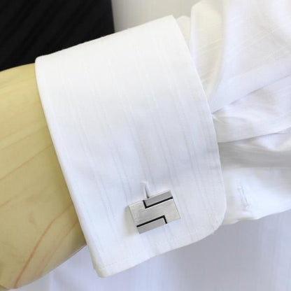 シルバー×ブラックラインのスタイリッシュなカフス(カフリンクス/カフスボタン)