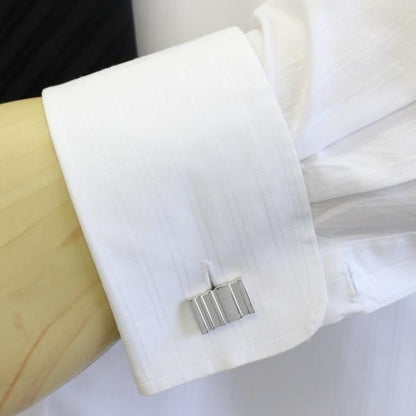 さり気なさにソソられる・セクシーでシンプルなカフス(カフリンクス/カフスボタン)