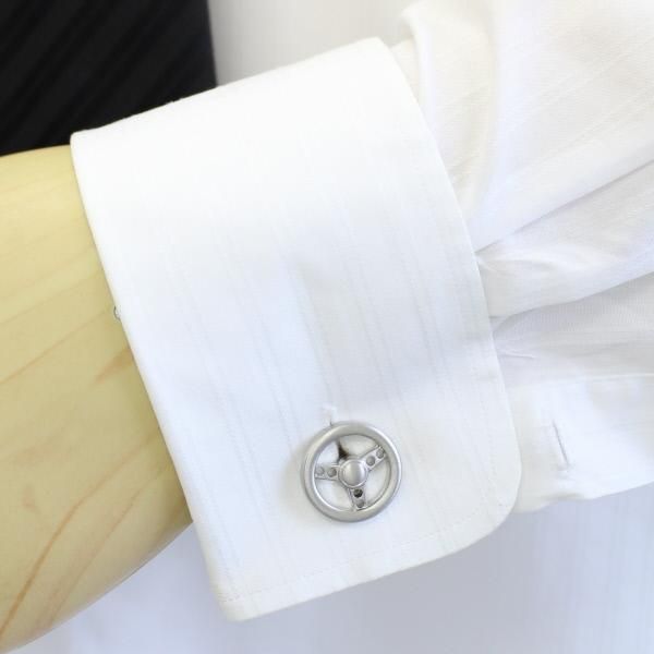 全2色・ドライブ気分を味わえるシルバーハンドルのカフス(カフリンクス/カフスボタン)