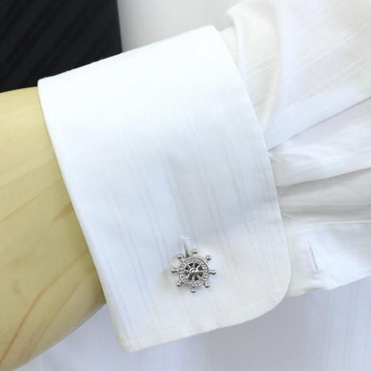 マリンテイスト・キラっと舵モチーフのカフス(カフリンクス/カフスボタン)