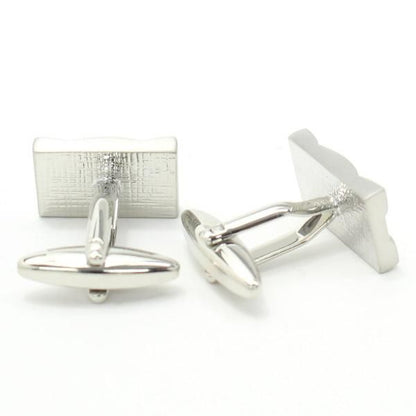 ウェーブのカッティングが美しいマットシルバーのカフス(カフリンクス/カフスボタン)