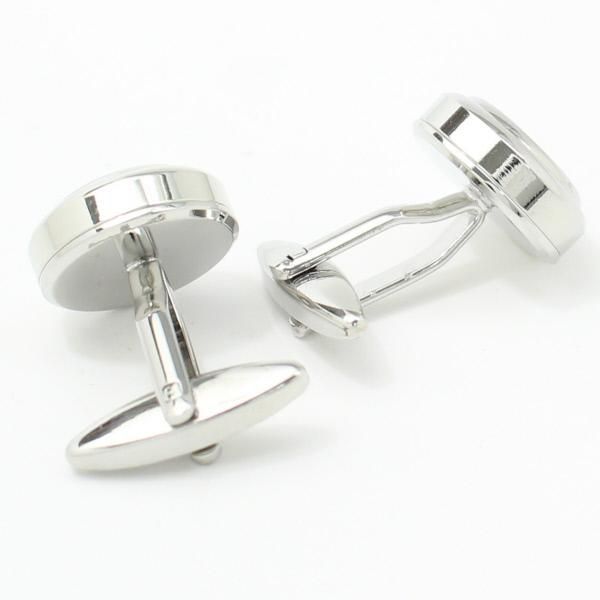 コロコロ転がるサイコロ・ダイスのカフス(カフリンクス/カフスボタン)