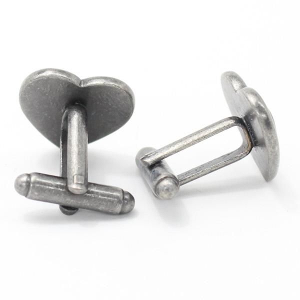 マットシルバー・燻銀風・ハートのカフス(カフリンクス/カフスボタン)