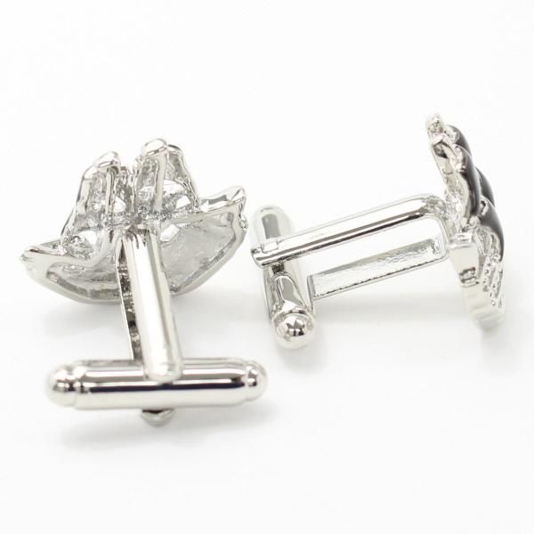 ブラックの旗が揺らめく帆船のカフス(カフリンクス/カフスボタン)