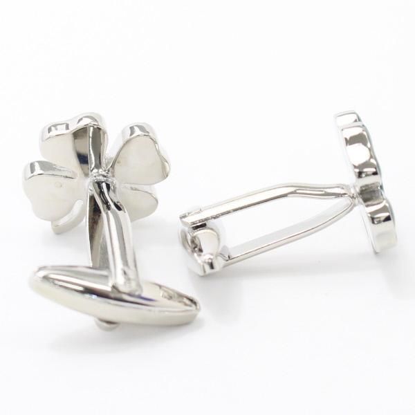 透けるグリーンがきれいな四葉・クローバーのカフス(カフリンクス/カフスボタン)