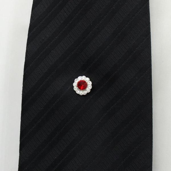 レッドストーン×ラインストーン・お花モチーフのタイタック(ピンブローチ)