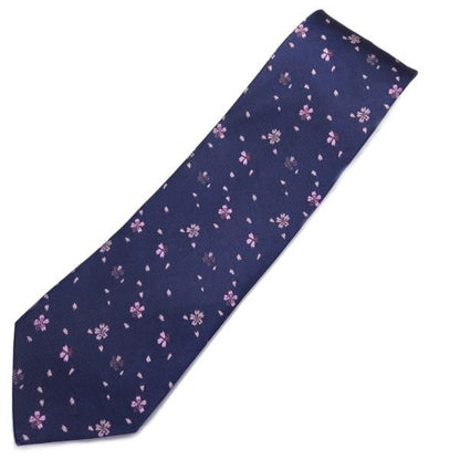 【富士桜工房】ネイビー・桜吹雪・日本製シルクジャカードの和風ネクタイ