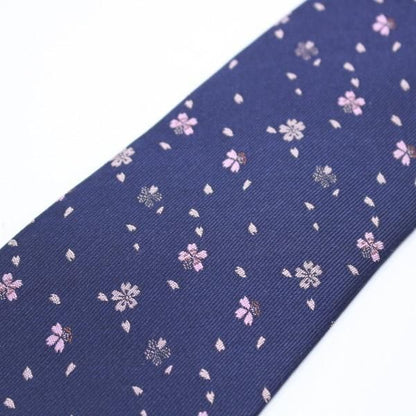 【富士桜工房】ネイビー・桜吹雪・日本製シルクジャカードの和風ネクタイ