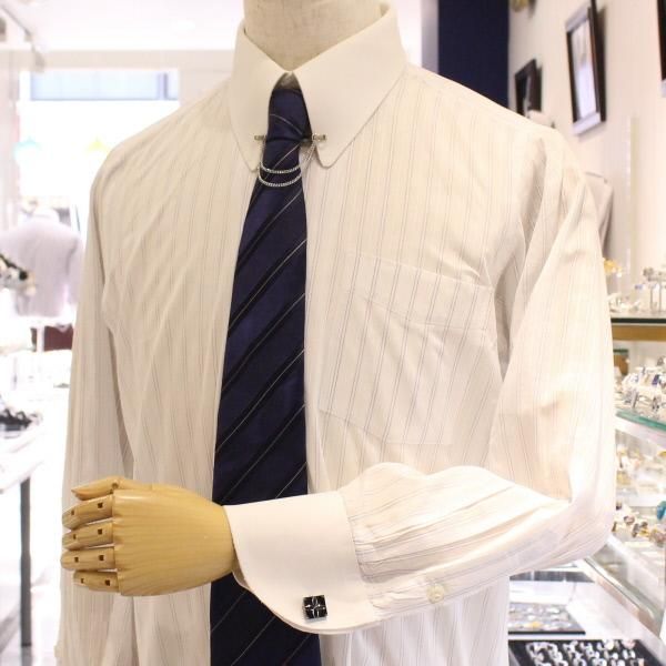 ガンメタリック・フラワーデザインのカフス(カフリンクス/カフスボタン)