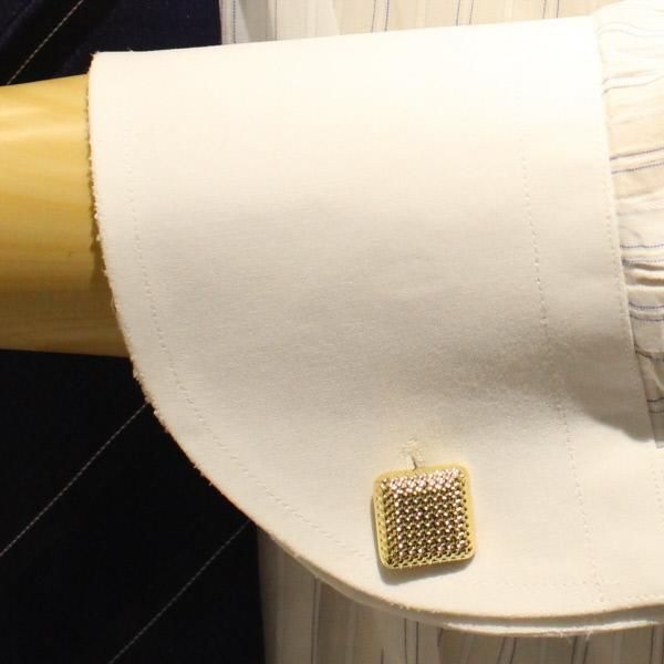 スクエア・シンプルデザイン・ゴールドのカフス(カフリンクス/カフスボタン)