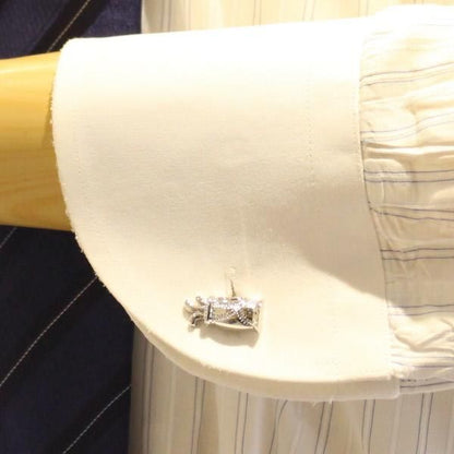 ゴルフバッグ・シルバーのカフス(カフリンクス/カフスボタン)