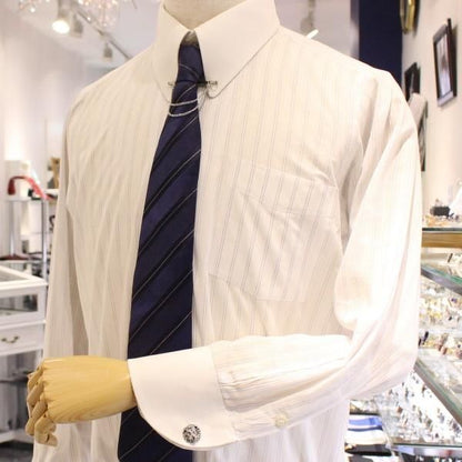 【MONART】ライオン・シルバーのカフス(カフリンクス/カフスボタン)