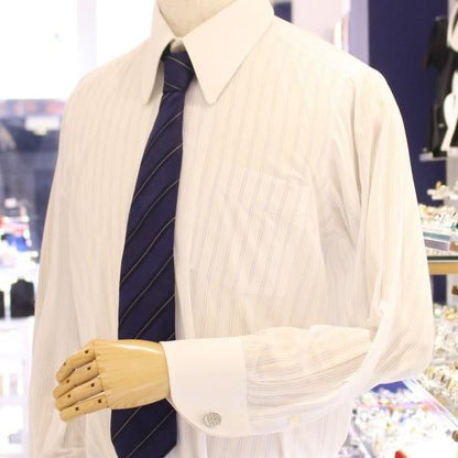 シルバー・オーバル・ダイヤ柄のカフス(カフリンクス/カフスボタン)