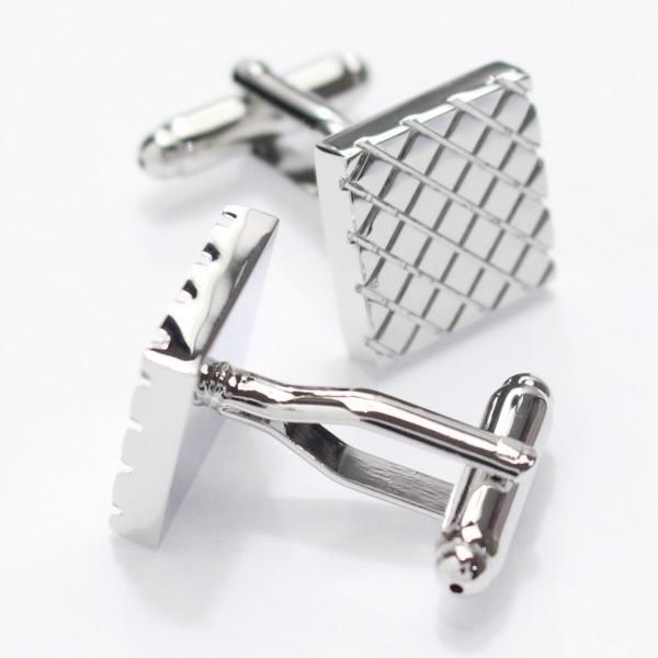 シルバー・スクエア・ダイヤ柄のカフス(カフリンクス/カフスボタン)