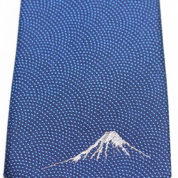 【富士桜工房】冬夜 紺色・鮫小紋に富士山の刺繍・日本製シルクジャカードの和風ネクタイ