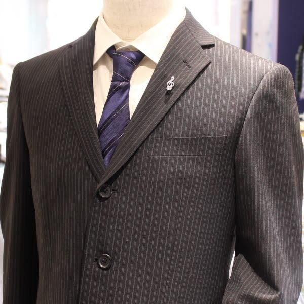 シルバー・大きなストーンがついたト音記号のラペルブローチ・ラペルピン