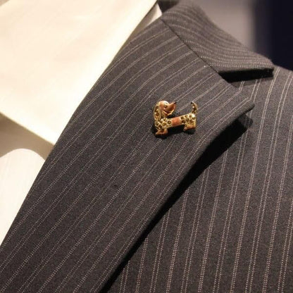 ゴールド・振り向き笑顔のダックスフントラペルピン・ブローチ