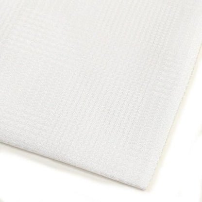 ボックスチェック白・日本製シルク100%・光沢感の美しいポケットチーフ・ポケットスクウェア