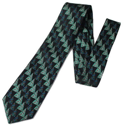 イルミネーションがまぶしいクリスマスツリーのネクタイ