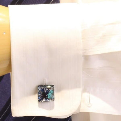 【ThaiVetro】ブルー・フラワーデザンのガラス製カフス(カフスボタン/カフリンクス)