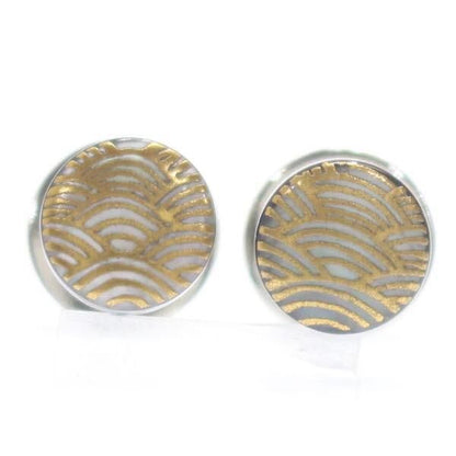 【受注生産品】【Mt. ARTIGIANO】波・黒蝶貝のボタンダウンピアス