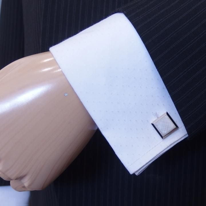 シンプル スクエアのカフス 小判 アンティーク カフス サティーナカフス