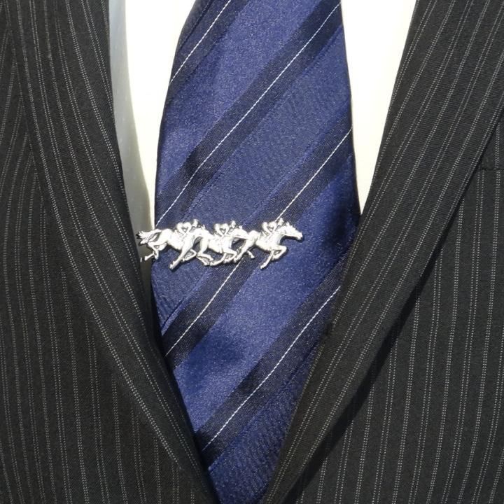 競馬 馬 うま ウマ 走る ギャンブル 賭け事 面白 おもしろ オモシロ ユニーク アンティーク調 タイピン ネクタイピン
