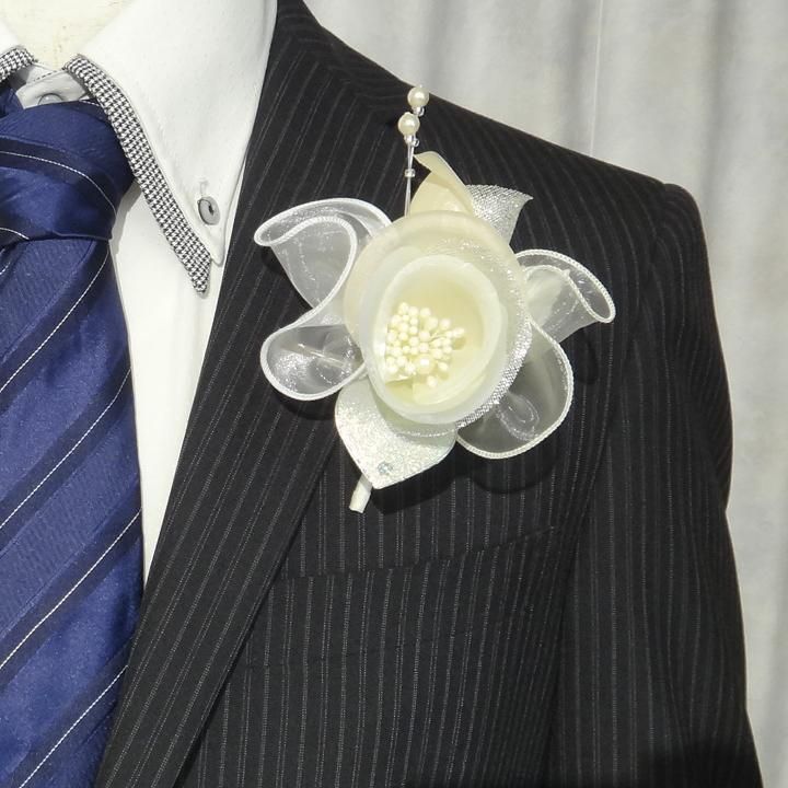 全3色 メンズコサージュ パールも揺れるロールフラワー 表彰式や主役の日に コサージュ メンズ