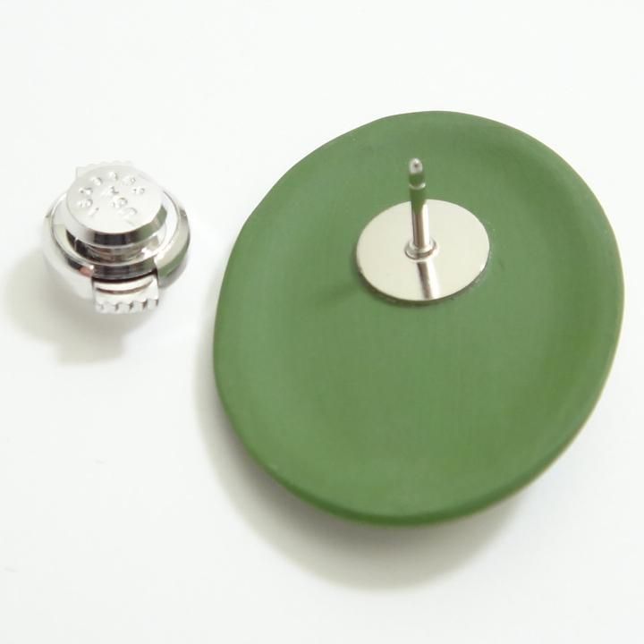 【陶華・TOHCA】数量限定 オーバル グリーン ゴルフ ゴルファー カメオ ラペルピン タイタック ピンブローチ