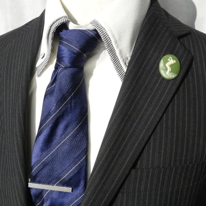 【陶華・TOHCA】数量限定 オーバル グリーン ゴルフ ゴルファー カメオ ラペルピン タイタック ピンブローチ