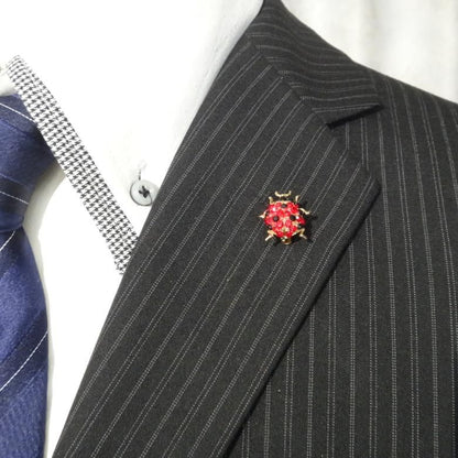 ナナホシテントウムシ 七星 てんとうむし 天道虫 てんとう虫 キラキストーン ラペルピン ブローチ