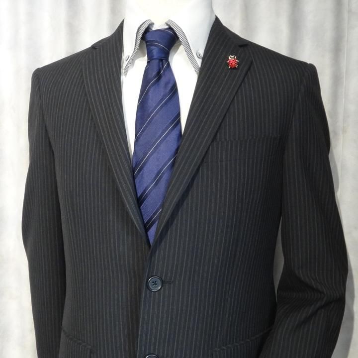 ナナホシテントウムシ 七星 てんとうむし 天道虫 てんとう虫 キラキストーン ラペルピン ブローチ