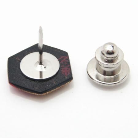 【受注生産品】赤陽六角・漆塗・タイタック(ピンブローチ)