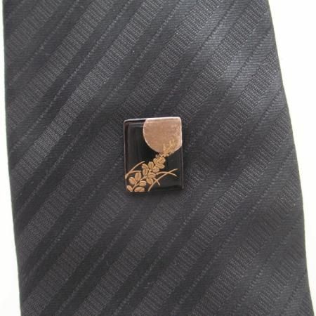 【受注生産品】月萩・漆塗・タイタック(ピンブローチ)