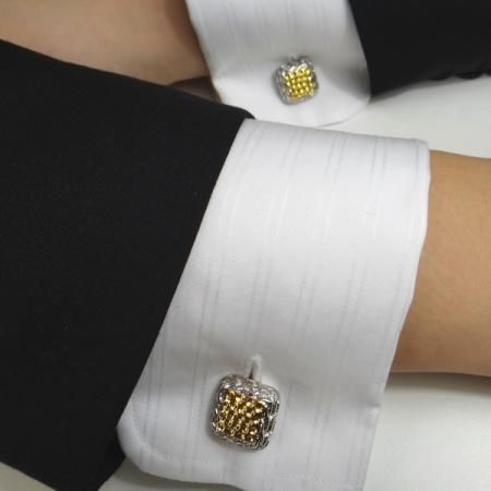 カロン・2トーンが効いたスクエアカフス(カフリンクス/カフスボタン)