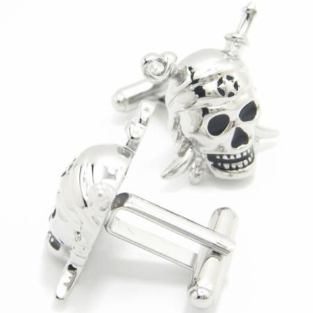 パイレーツ!ナイフとスカルのカフス(カフリンクス/カフスボタン)