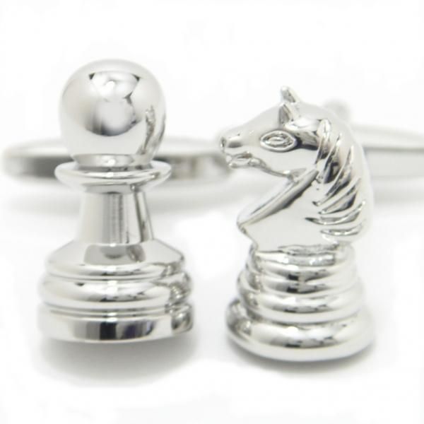 アシメトリーなチェスのカフス(カフリンクス/カフスボタン)