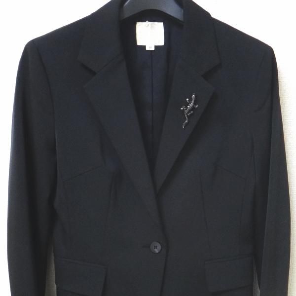 ラペルピン・ワイルドな貴方にブラック・トカゲの艶めきブローチ